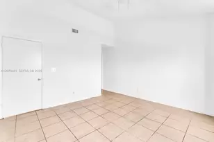 3449 NW 44th St, Oakland Park, FL 33309 - Photo 9