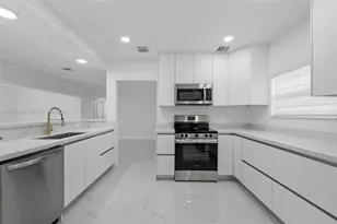 10901 SW 47th Terrace, Miami, FL 33165 - Photo 11