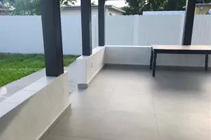 730 E 17th St, Hialeah, FL 33010 - Photo 25