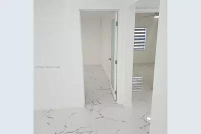 730 E 17th St, Hialeah, FL 33010 - Photo 41