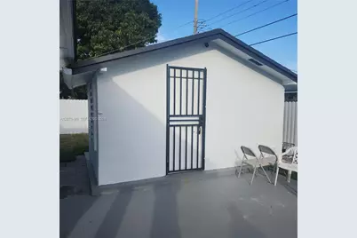 730 E 17th St, Hialeah, FL 33010 - Photo 13