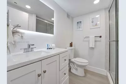 5225 Collins Ave #1516, Miami Beach, FL 33140 - Photo 13