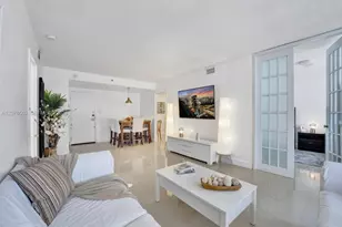 5225 Collins Ave, Miami Beach, FL 33140 - Photo 3