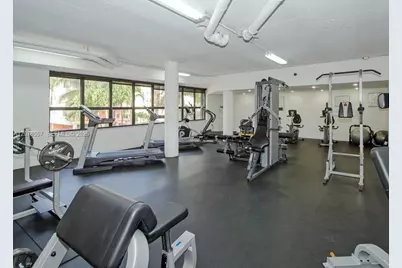 6423 Collins Ave #1702, Miami Beach, FL 33141 - Photo 77