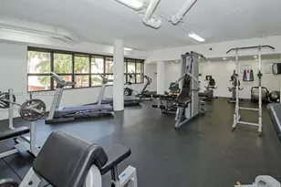 6423 Collins Ave, Miami Beach, FL 33141 - Photo 77