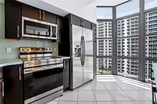 6423 Collins Ave, Miami Beach, FL 33141 - Photo 39