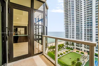 6423 Collins Ave #1702, Miami Beach, FL 33141 - Photo 67