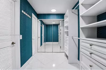 6423 Collins Ave #1702, Miami Beach, FL 33141 - Photo 49