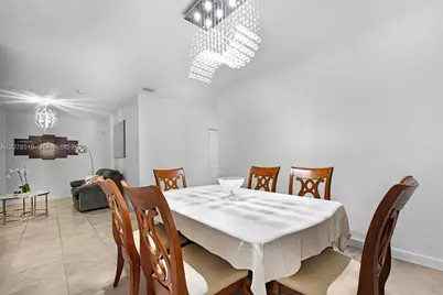 2475 SE 1st St, Homestead, FL 33033 - Photo 3