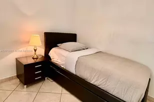 19701 E Country Club Dr, Aventura, FL 33180 - Photo 17