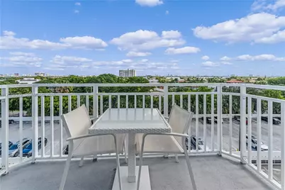 2150 Sans Souci Blvd #B605, North Miami, FL 33181 - Photo 5