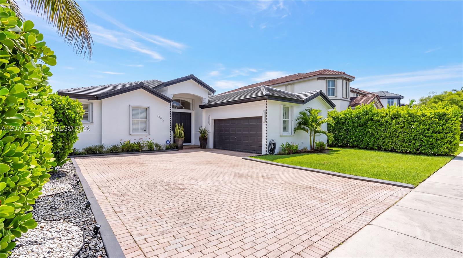14918 SW 10th St - 14918 SW 10th St, Miami, FL 33194 Luxury Property | Jose Angel Pina