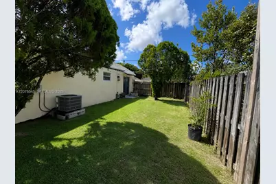 10340 SW 207th St, Cutler Bay, FL 33189 - Photo 5