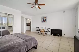 6484 Indian Creek Dr, Miami Beach, FL 33141 - Photo 5