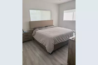 270 NE 169th St, North Miami Beach, FL 33162 - Photo 11