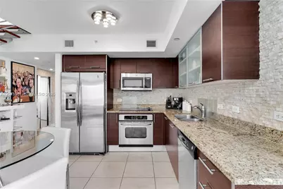 41 SE 5th St #1117, Miami, FL 33131 - Photo 15