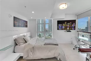 41 SE 5th St, Miami, FL 33131 - Photo 21