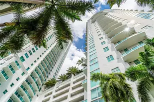 41 SE 5th St, Miami, FL 33131 - Photo 9