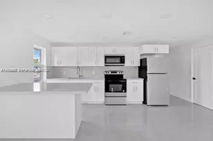655 SW 5th St, Homestead, FL 33030 - Photo 7