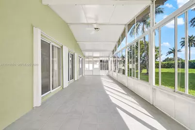 527 SE 27th Dr, Homestead, FL 33033 - Photo 7