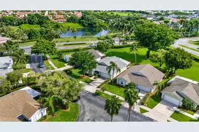 527 SE 27th Dr, Homestead, FL 33033 - Photo 31