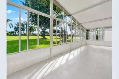 527 SE 27th Dr, Homestead, FL 33033 - Photo 1