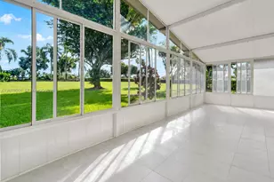527 SE 27th Dr, Homestead, FL 33033 - Photo 1