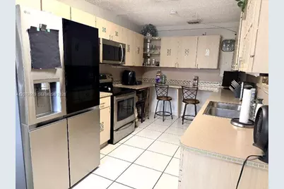 1340 W 36th St, Hialeah, FL 33012 - Photo 5