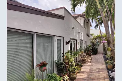 1823 S Bayshore Ln, Miami, FL 33133 - Photo 61