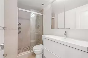 7441 Wayne Ave, Miami Beach, FL 33141 - Photo 13