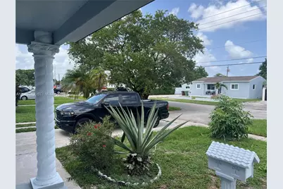 5490 W 2nd Ave, Hialeah, FL 33012 - Photo 5
