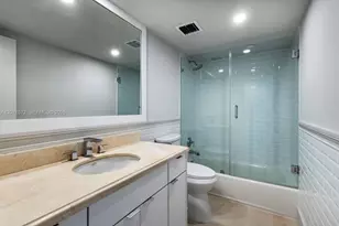 90 Edgewater Dr, Coral Gables, FL 33133 - Photo 17