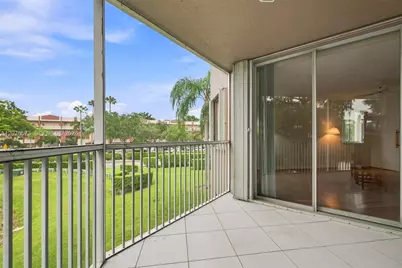 7647 Granville Dr #212, Tamarac, FL 33321 - Photo 9