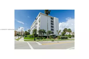 17800 Atlantic Blvd, Sunny Isles Beach, FL 33160 - Photo 1