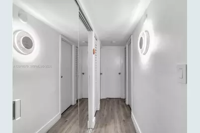 1825 W 44th Pl #401, Hialeah, FL 33012 - Photo 13