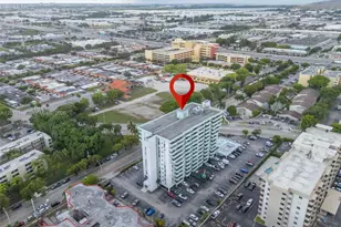 1825 W 44th Pl, Hialeah, FL 33012 - Photo 29