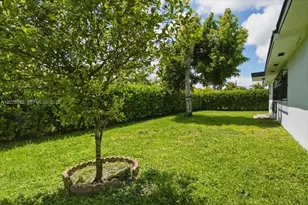 3625 SW 122nd Pl, Miami, FL 33175 - Photo 23