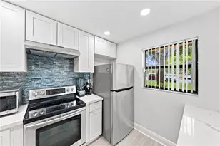 3199 Foxcroft Rd, Miramar, FL 33025 - Photo 13