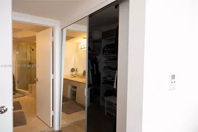 1000 W Island Blvd #1010, Aventura, FL 33160 - Photo 23