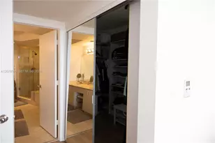 1000 W Island Blvd, Aventura, FL 33160 - Photo 23