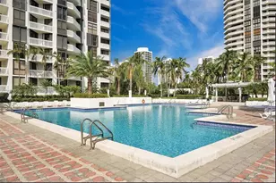 1000 W Island Blvd, Aventura, FL 33160 - Photo 41