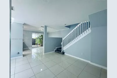 1035 NE 207th Ter, Miami, FL 33179 - Photo 3