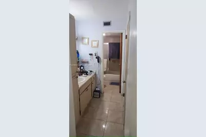 677 SW 9th Ave #102, Miami, FL 33130 - Photo 7
