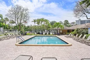 2661 S Course Dr, Pompano Beach, FL 33069 - Photo 15
