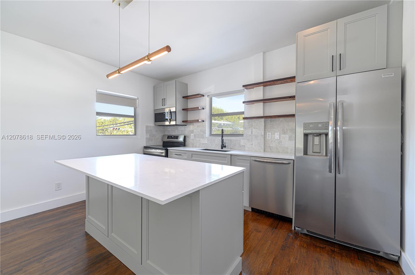 557 Meridian Ave #B - 557 Meridian Ave #B, Miami Beach, FL 33139 Luxury Property | Jose Angel Pina