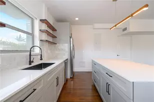 557 Meridian Ave, Miami Beach, FL 33139 - Photo 3