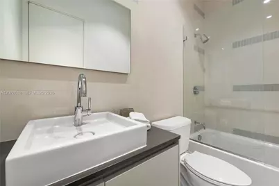 440 S Hibiscus Dr, Miami Beach, FL 33139 - Photo 55