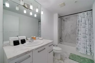 253 NE 2nd St #228, Miami, FL 33132 - Photo 15