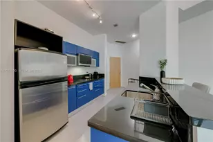 253 NE 2nd St, Miami, FL 33132 - Photo 9