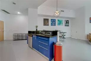 253 NE 2nd St, Miami, FL 33132 - Photo 11